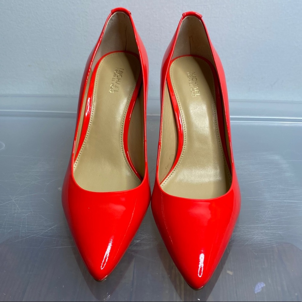 Michael Kors Size 7 Coral High Heel Shoes